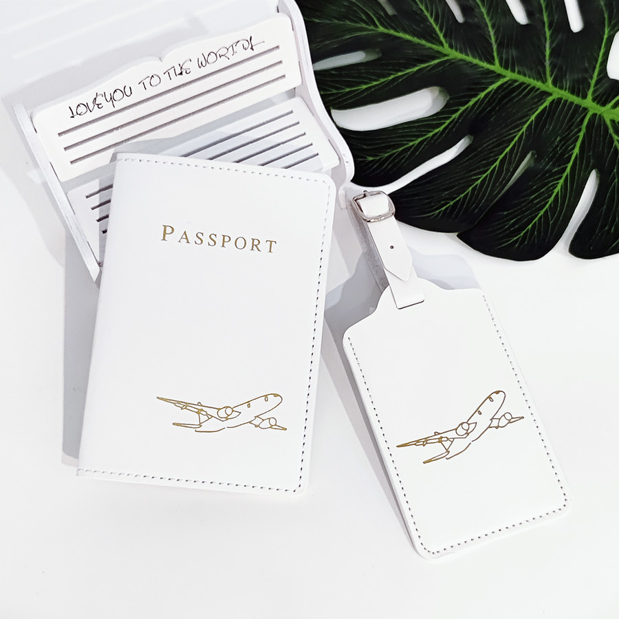 Qantas Travel Accessories - 2 Buah/Set Penutup Paspor Pesawat Tag
