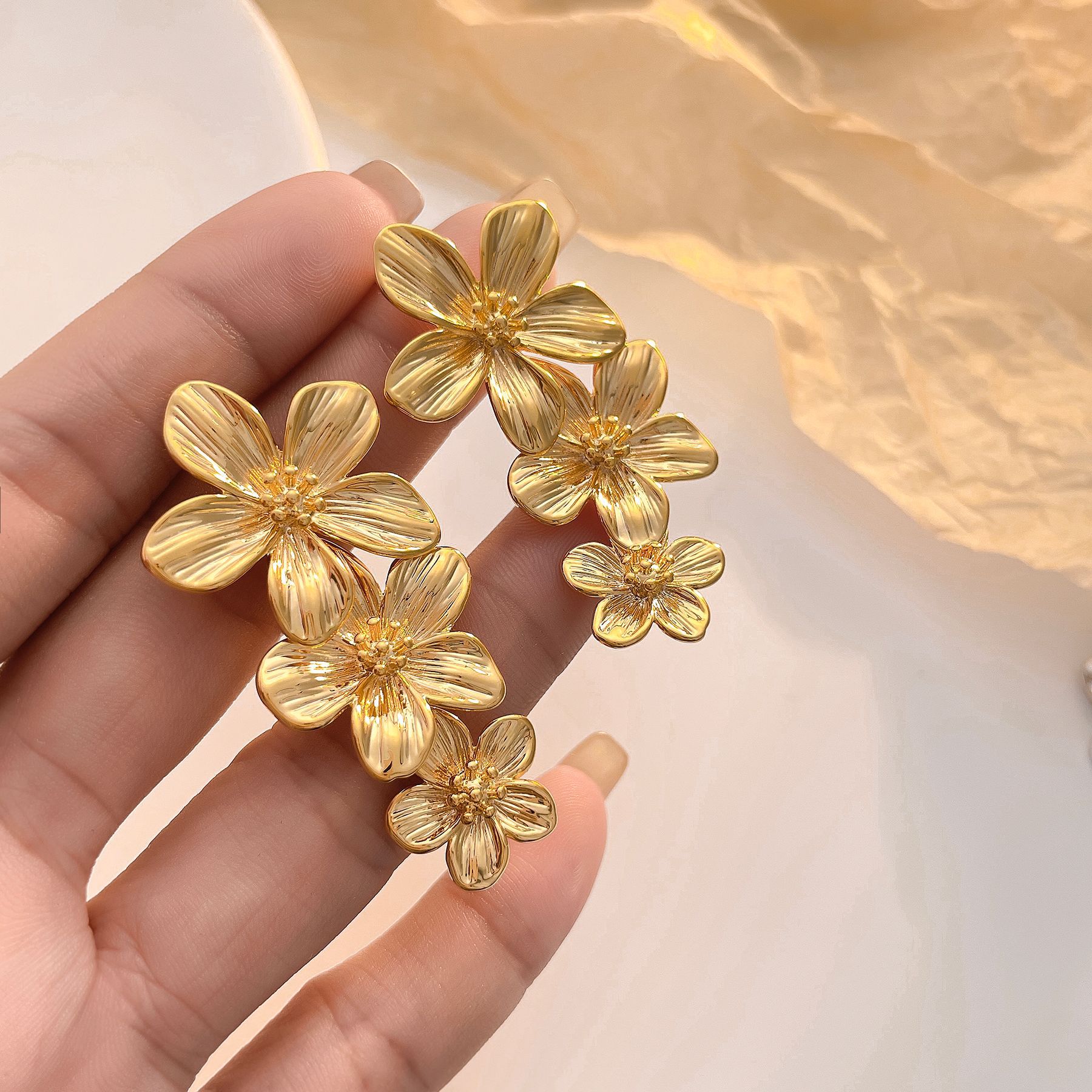 Travel Accessories For Europe - Kshmir anting-anting rumbai bunga logam untuk