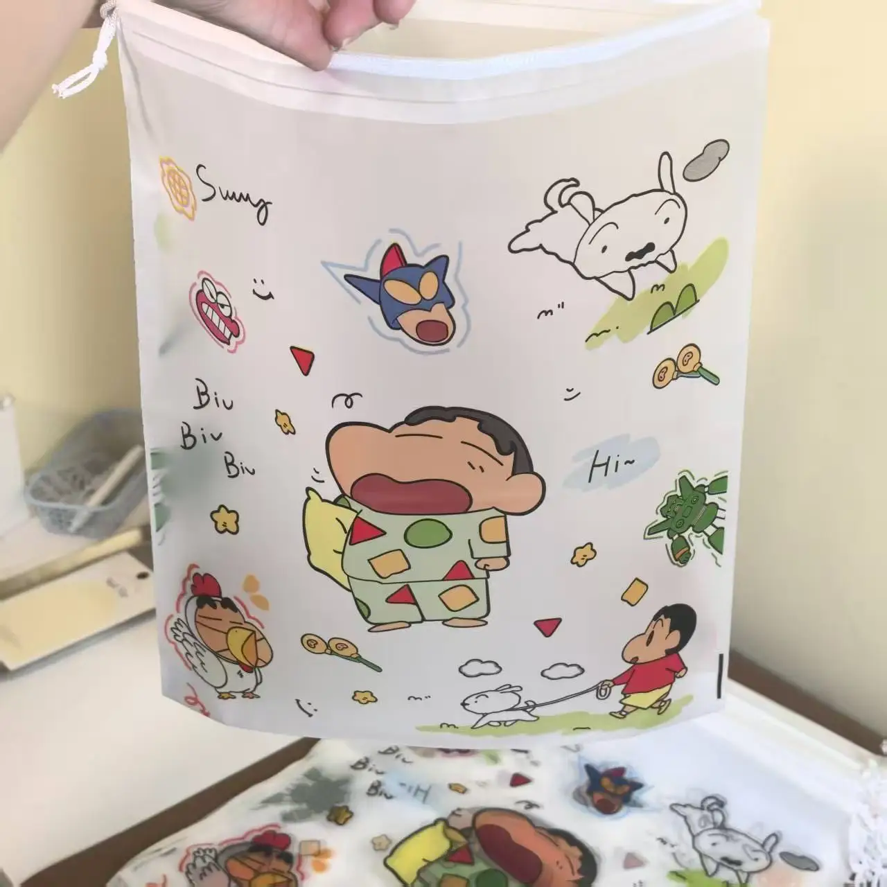 Travel Accessories Gadget - Tas Sepatu Serut Crayon Shin‑chan, Tas