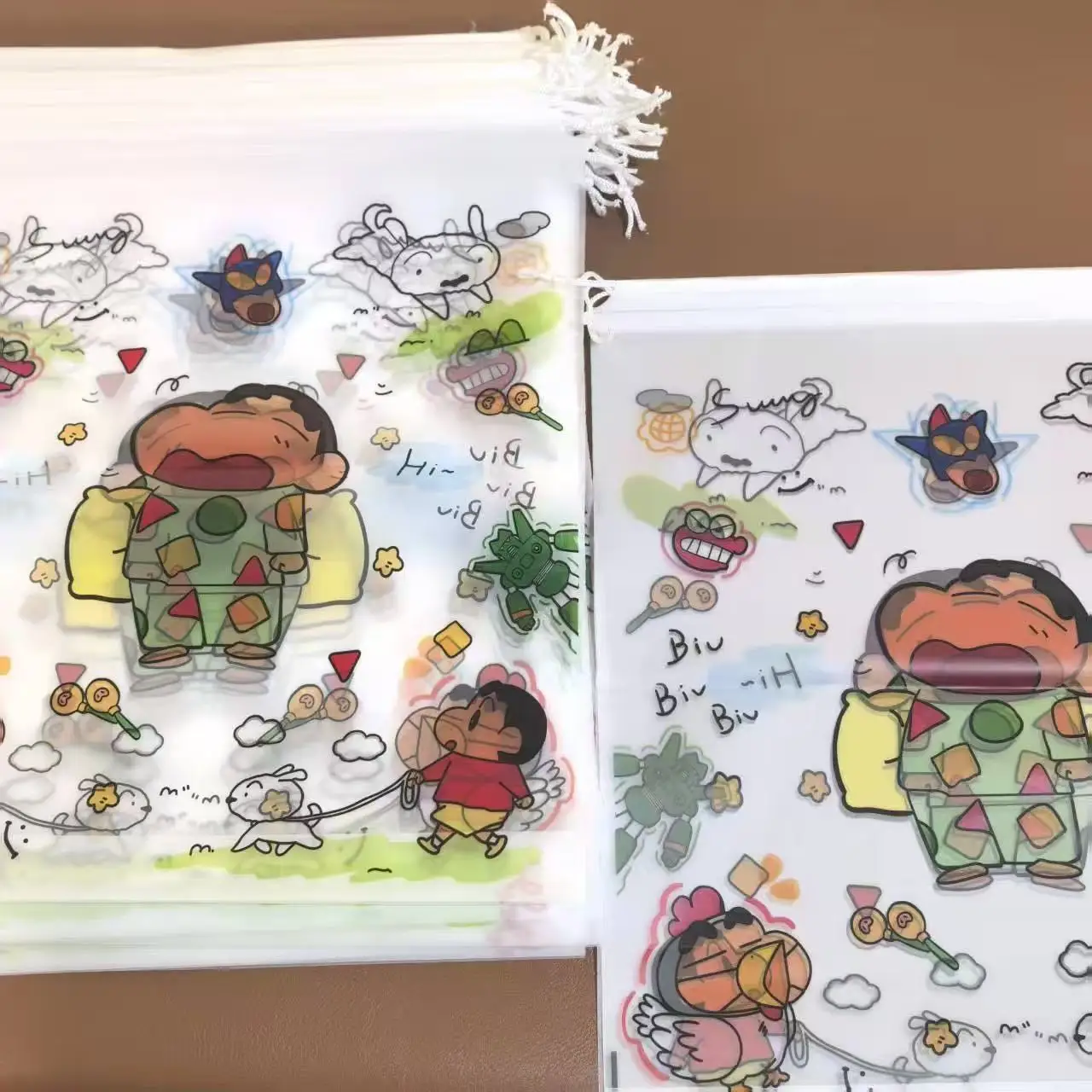 Tas Sepatu Serut Crayon Shin‑c - Travel Accessories Gadget ulasan dan harga